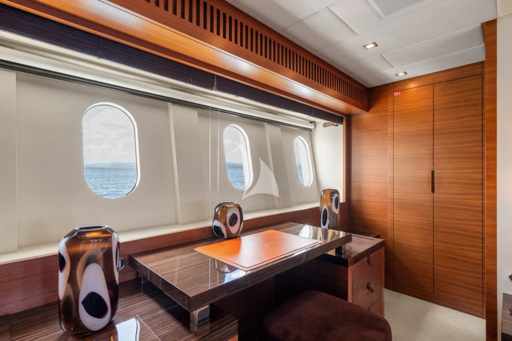 Charter Yacht ECLAT - Leopard 31 - 4 Cabins - Cannes - St Tropez - Monaco - French Riviera