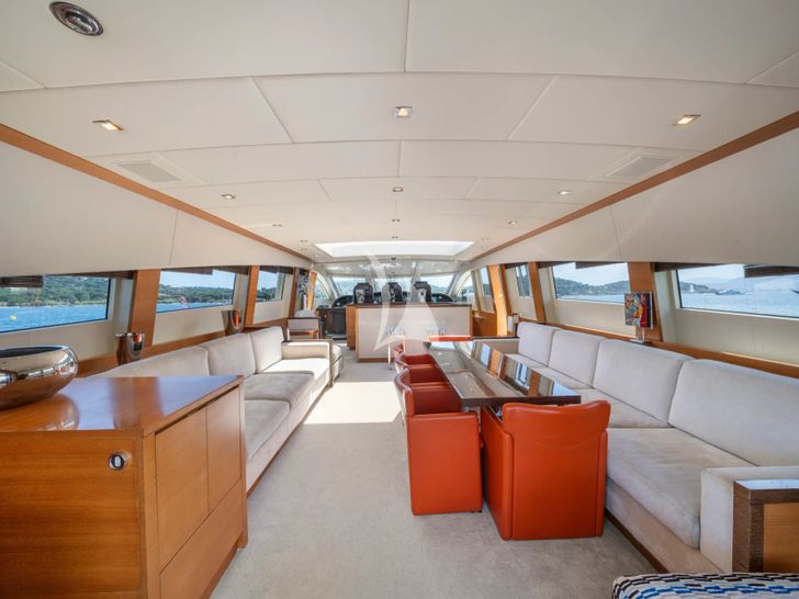 ECLAT Leopard 31 saloon wide view ECLAT Leopard 31 saloon wide view