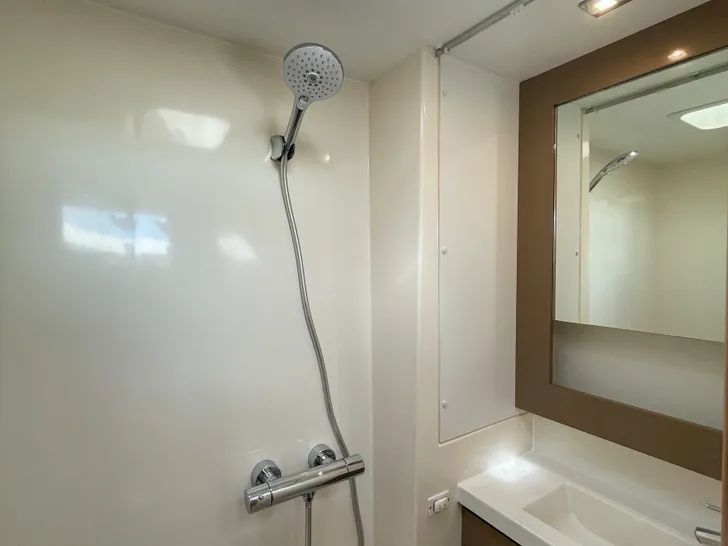 ECSTACY Fountain Pajot Saona 47 - double cabin 3 bathroom ECSTACY Fountain Pajot Saona 47 - double cabin 3 bathroom