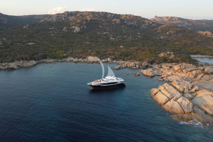 Charter Yacht EDEN - Maiora 30 Walkaround - 5 Cabins - Ajaccio - Corsica - France
