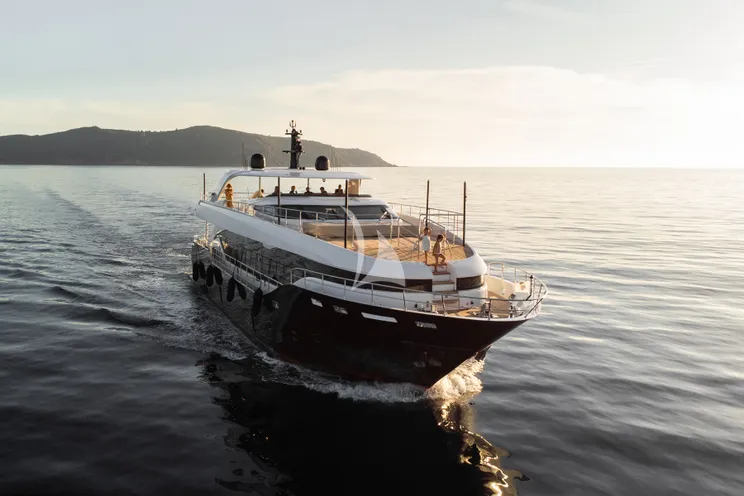 Charter Yacht EDEN - Maiora 30 Walkaround - 5 Cabins - Ajaccio - Corsica - France