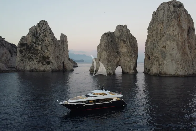 Charter Yacht EDEN - Maiora 30 Walkaround - 5 Cabins - Ajaccio - Corsica - France