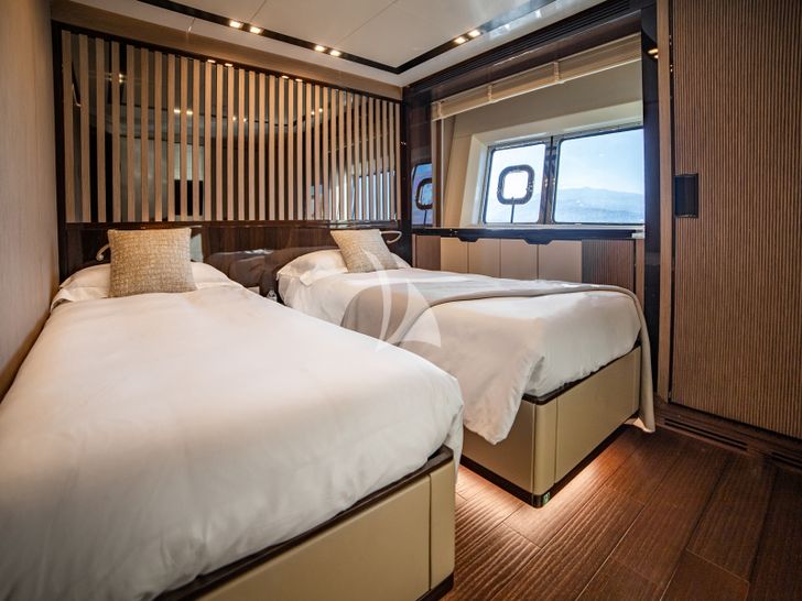 EDEN Maiora 30 Walkaround twin cabin 2 EDEN Maiora 30 Walkaround twin cabin 2