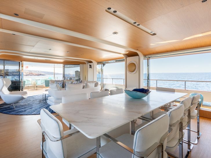 EH2 Benetti Motopanfilo 37m - main dining area EH2 Benetti Motopanfilo 37m - main dining area