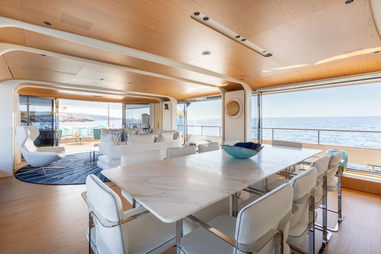 Charter Yacht EH2 - Benetti Motopanfilo 37m - 5 Cabins - Cannes - Nice - Antibes - St Tropez - French Riviera - Monaco