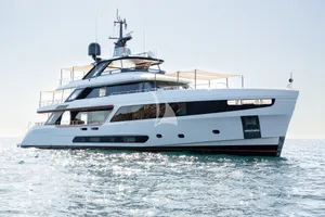 EH2 - Benetti Motopanfilo 37m - 5 Cabins - Cannes - Nice - Antibes - St Tropez - French Riviera - Monaco EH2 - Benetti Motopanfilo 37m - 5 Cabins - Cannes - Nice - Antibes - St Tropez - French Riviera - Monaco