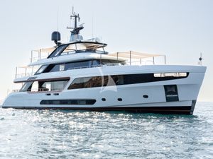 EH2 - Benetti Motopanfilo 37M - 5 Cabins - Cannes - Monaco - St Tropez - French Riviera