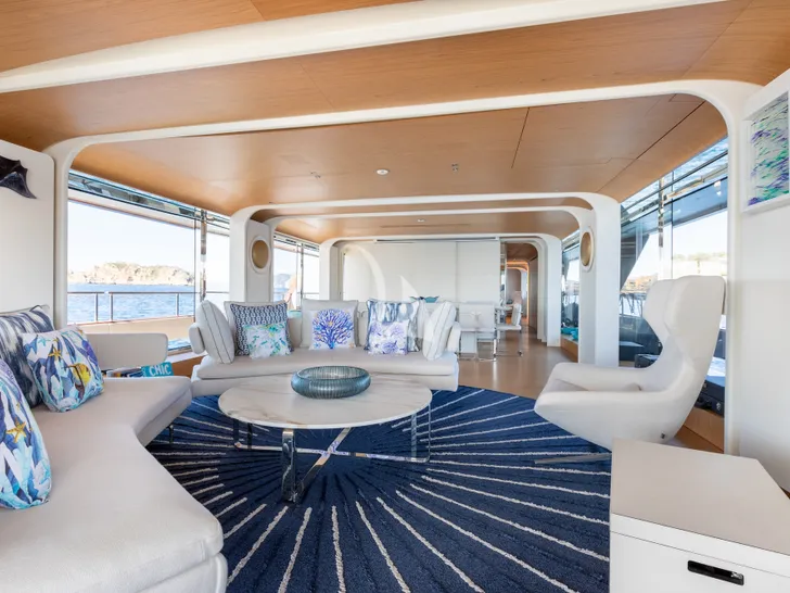 EH2 Benetti Motopanfilo 37m - main saloon EH2 Benetti Motopanfilo 37m - main saloon