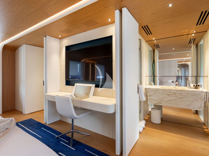 EH2 Benetti Motopanfilo 37m - master cabin TV and vanity unit EH2 Benetti Motopanfilo 37m - master cabin TV and vanity unit