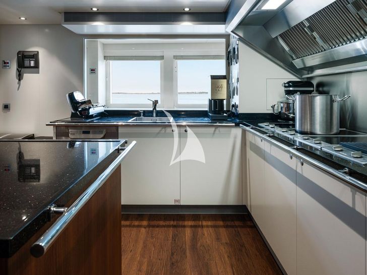 ELA Heesen Home 5000 FDHF galley ELA Heesen Home 5000 FDHF galley