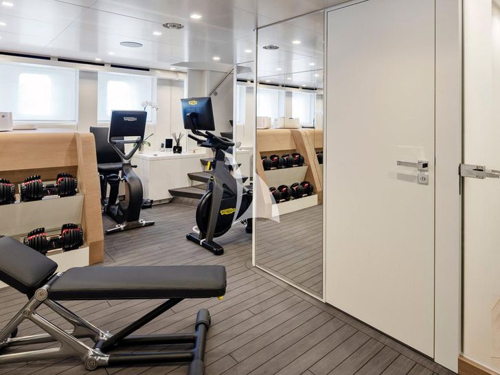 ELA Heesen Home 5000 FDHF onboard gym ELA Heesen Home 5000 FDHF onboard gym