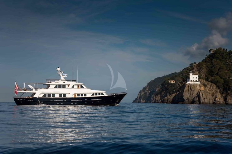 Charter Yacht ELENI - CBI Navi 33 - 5 Cabins - Cannes - St Tropez - Monaco