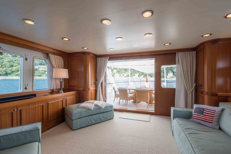 Charter Yacht ELENI - CBI Navi 33 - 5 Cabins - Cannes - St Tropez - Monaco