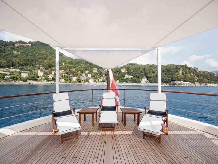 ELENI CBI Navi 33 Sundeck Aft Loungers ELENI CBI Navi 33 Sundeck Aft Loungers