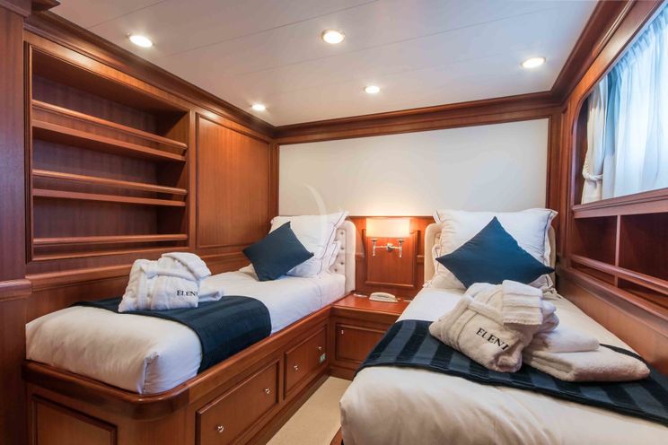 Charter Yacht ELENI - CBI Navi 33 - 5 Cabins - Cannes - St Tropez - Monaco