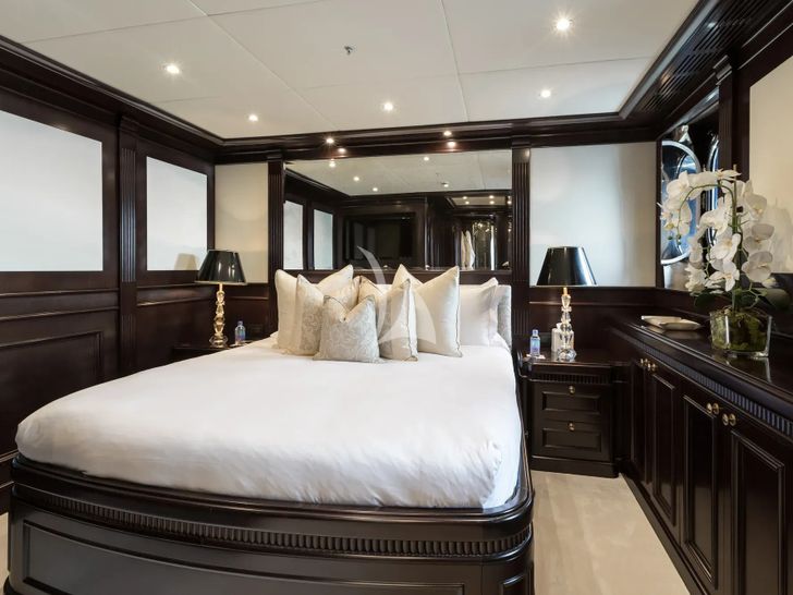 ELENI CBI Navi 50m - VIP cabin 1 ELENI CBI Navi 50m - VIP cabin 1