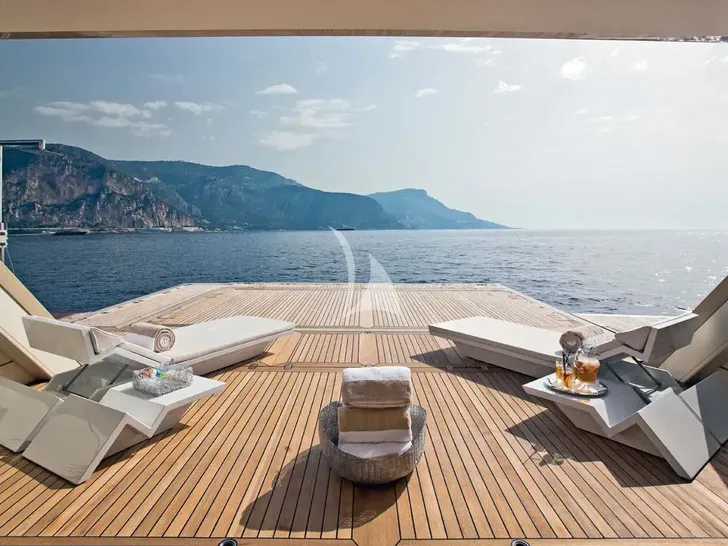 ELENI 60M CRN 60 - beach club ELENI 60M CRN 60 - beach club