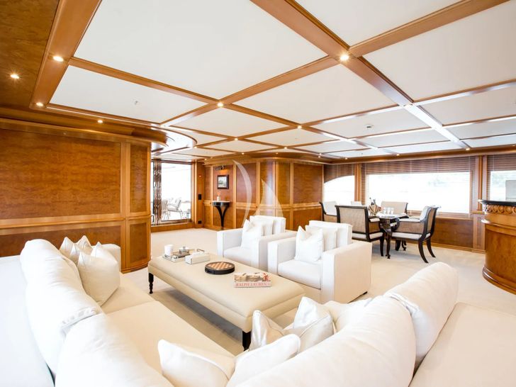ELENI CBI Navi 50m - sky lounge ELENI CBI Navi 50m - sky lounge