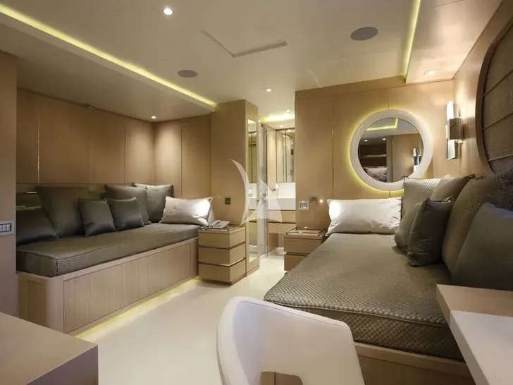 ELENI 60M CRN 60 - twin cabin ELENI 60M CRN 60 - twin cabin