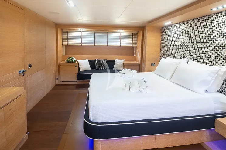 Charter Yacht ELEVEN I - Italcraft 90 - 4 Cabins - Athens - Mykonos - Paros - Cyclades - Greece