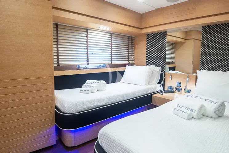 Charter Yacht ELEVEN I - Italcraft 90 - 4 Cabins - Athens - Mykonos - Paros - Cyclades - Greece