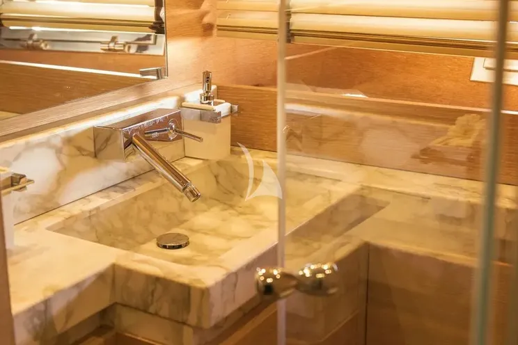 Charter Yacht ELEVEN I - Italcraft 90 - 4 Cabins - Athens - Mykonos - Paros - Cyclades - Greece