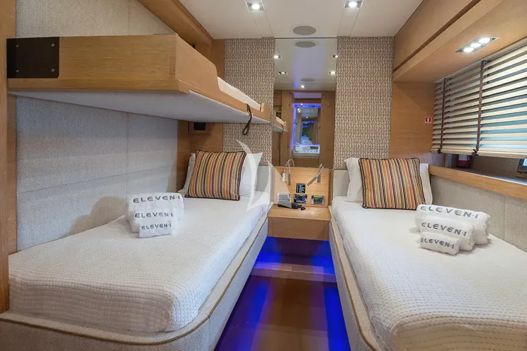 Charter Yacht ELEVEN I - Italcraft 90 - 4 Cabins - Athens - Mykonos - Paros - Cyclades - Greece