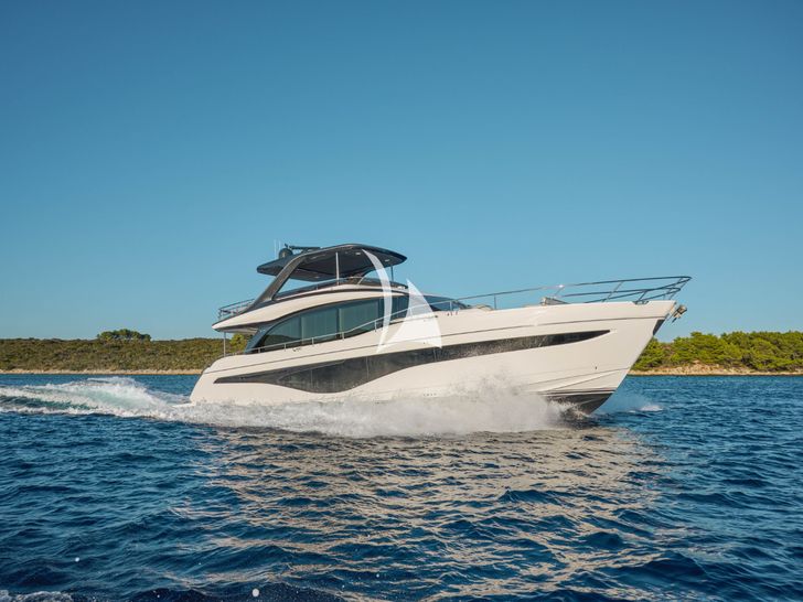 ELIZABELIZABETH Princess Y72 crewed Motor YachtETH ELIZABELIZABETH Princess Y72 crewed Motor YachtETH