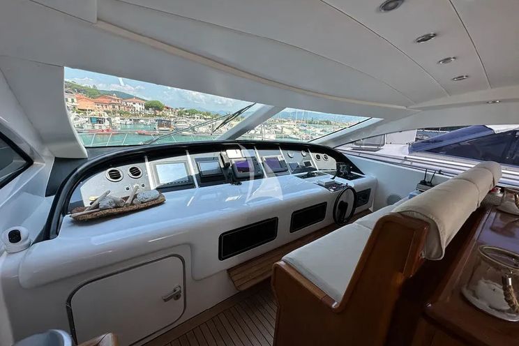 Charter Yacht ELTON II - Mangusta 72 - 3 Cabins - Frejus - Cannes - Nice - Antibes - St Tropez - French Riviera - Monaco