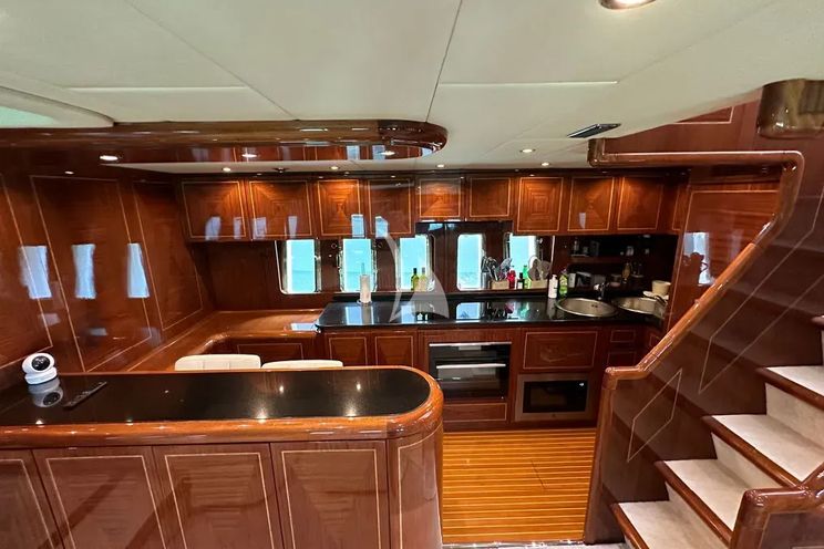 Charter Yacht ELTON II - Mangusta 72 - 3 Cabins - Frejus - Cannes - Nice - Antibes - St Tropez - French Riviera - Monaco