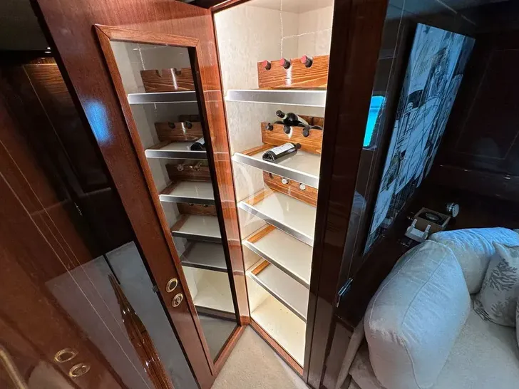 ELTON II Mangusta 72 - wine cellar ELTON II Mangusta 72 - wine cellar