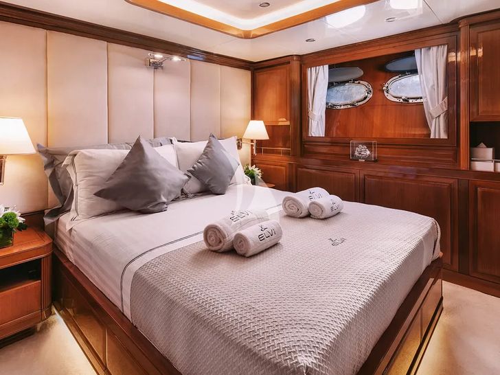 ELVI Posillipo Technema 95s - VIP cabin 2 ELVI Posillipo Technema 95s - VIP cabin 2