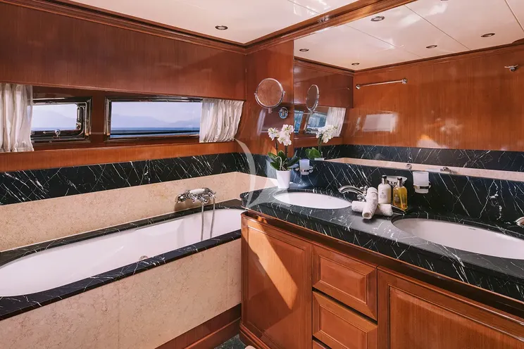 Charter Yacht ELVI - Posillipo Technema 95s - 5 Cabins - Athens - Mykonos - Paros - Cyclades - Greece