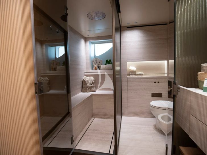 EM3 Sanlorenzo SD90 - VIP cabin bathroom EM3 Sanlorenzo SD90 - VIP cabin bathroom