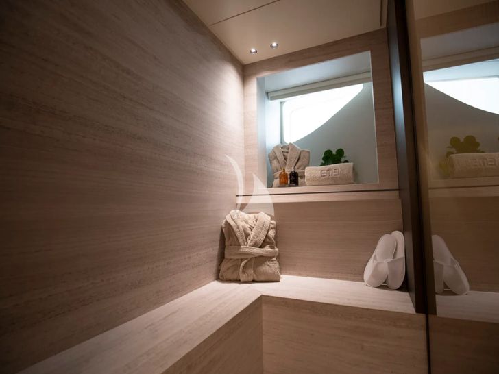 EM3 Sanlorenzo SD90 - master cabin shower EM3 Sanlorenzo SD90 - master cabin shower