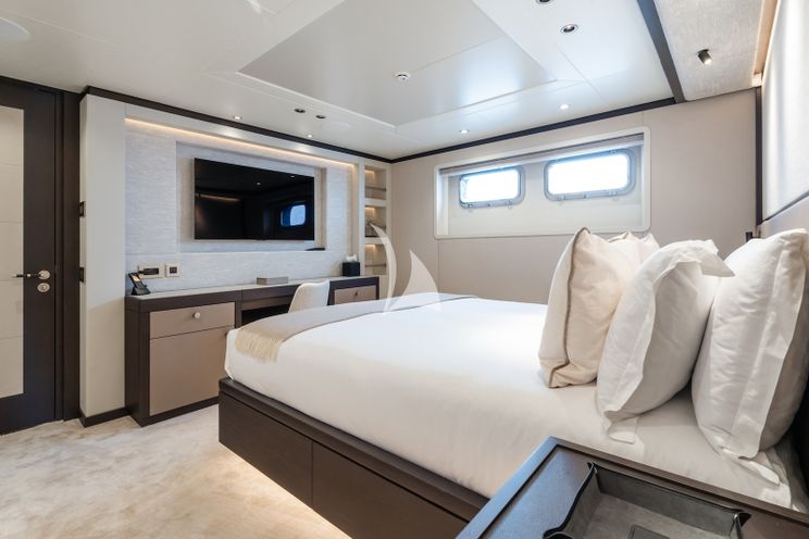 Charter Yacht EMERALD - Feadship 50m - 6 Cabins - Cannes - St. Tropez - Nice - Antibes - French Riviera - Monaco