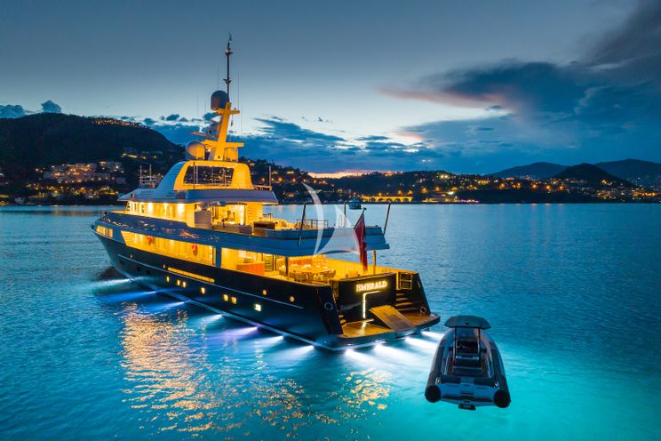 Charter Yacht EMERALD - Feadship 50m - 6 Cabins - Cannes - St. Tropez - Nice - Antibes - French Riviera - Monaco