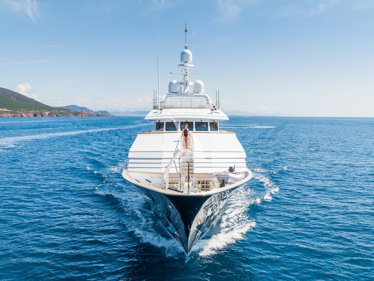 EMERALD Feadship 50m - cruising front view EMERALD Feadship 50m - cruising front view