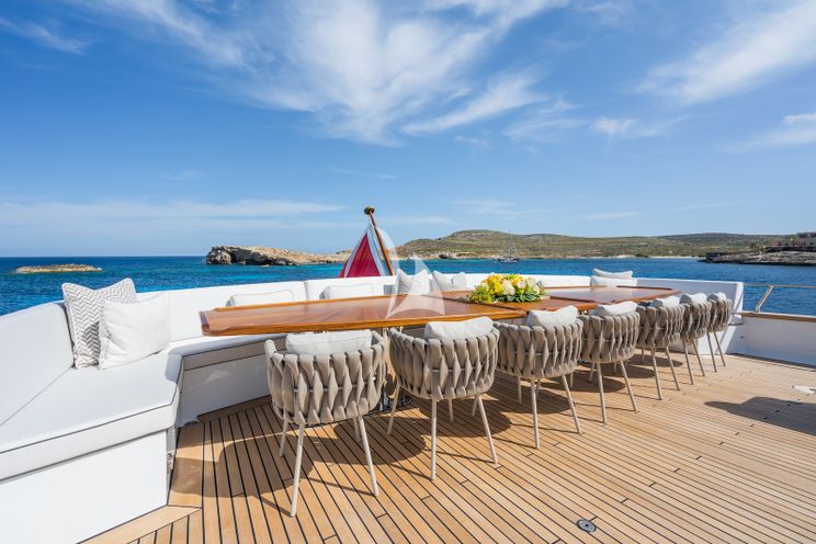 Charter Yacht EMERALD - Feadship 50m - 6 Cabins - Cannes - St. Tropez - Nice - Antibes - French Riviera - Monaco