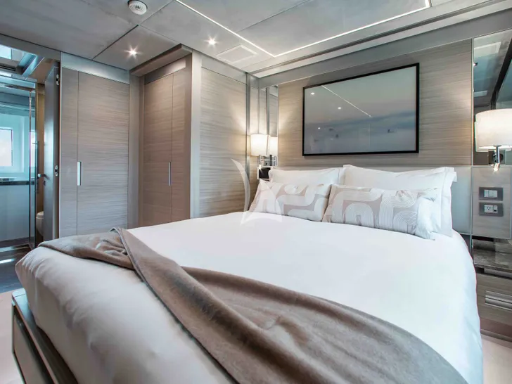 EMINA Benetti Fast 140 - VIP cabin 2 bed EMINA Benetti Fast 140 - VIP cabin 2 bed