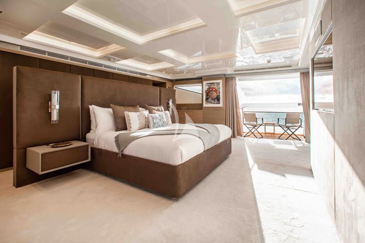 Charter Yacht EMINA - Benetti Fast 140 - 6 Cabins - Nassau - Exumas - Bahamas
