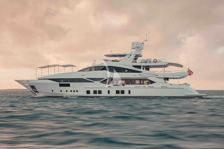 Charter Yacht EMINA - Benetti Fast 140 - 6 Cabins - Nassau - Exumas - Bahamas