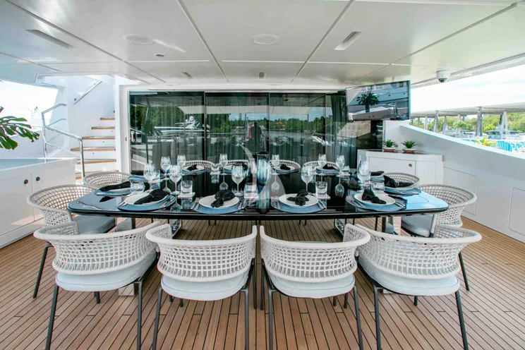 Charter Yacht EMINA - Benetti Fast 140 - 6 Cabins - Nassau - Exumas - Bahamas
