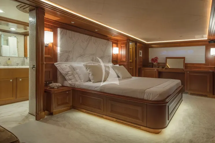 Charter Yacht ENA - Ferretti Custom Line Navetta 30 - 5 Cabins - Zadar - Split - Dubrovnik - Hvar - Croatia