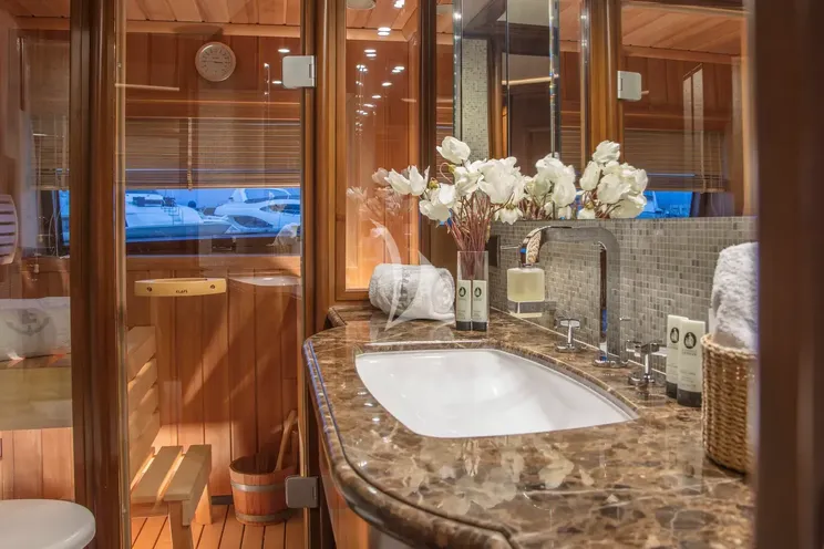 Charter Yacht ENA - Ferretti Custom Line Navetta 30 - 5 Cabins - Zadar - Split - Dubrovnik - Hvar - Croatia