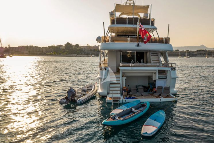 Charter Yacht ENDLESS SUMMER - Benetti Tradition 100 - 4 Cabins - Cannes - Monaco - St Tropez - French Riviera