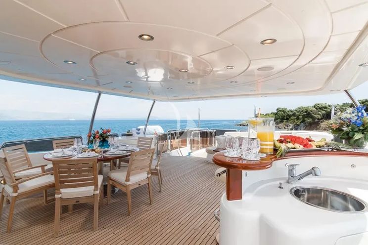 Charter Yacht ENDLESS SUMMER - Benetti Tradition 100 - 4 Cabins - Cannes - Monaco - St Tropez - French Riviera