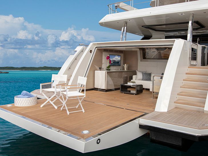 ENTREPRENEUR Ocean Alexander 116 Beach Club