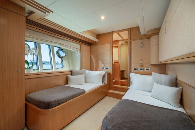 Charter Yacht EOLIA - Ferretti 86 - 5 Cabins - Naples - Capri - Positano - Amalfi Coast - Italy