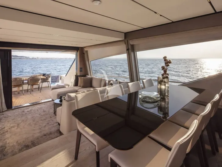 ERMETE Ferretti 720 - main dining area ERMETE Ferretti 720 - main dining area